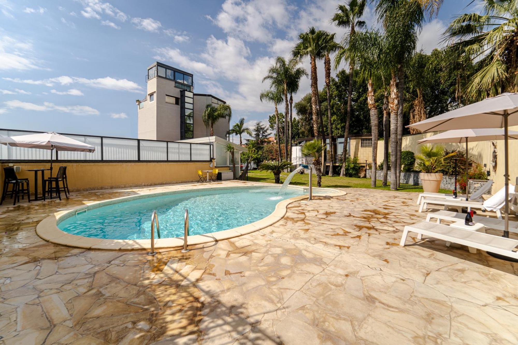 Villa Holidays Alba Aeroporto di Catania Fontana Rossa